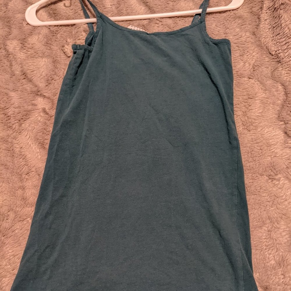 Bundle Patterned Sheer Top & Tank - Picture 4 of 10
